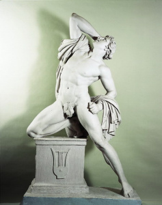 Escultura - Orestes turmentat per les fures -